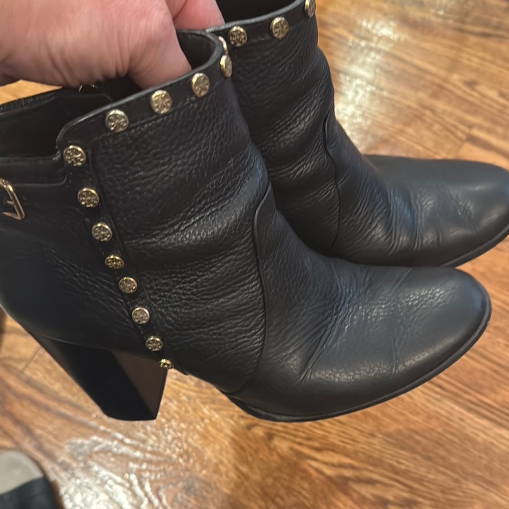 Tory Burch Black Leather Studded Ankle Boots Size 9m